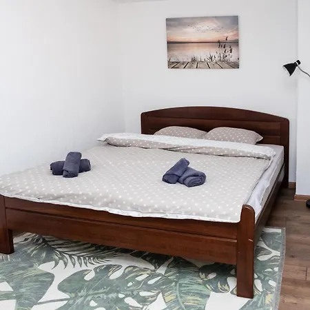 The Serene Oasis Red Apartman *